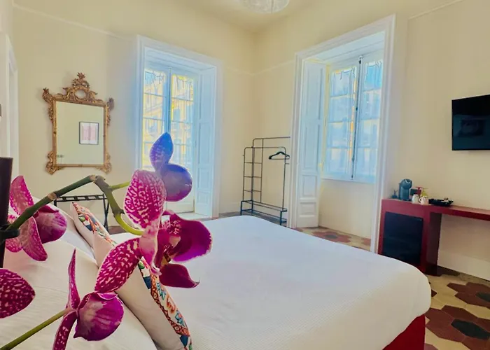 Voglia 'e TurnàHotel Napoli